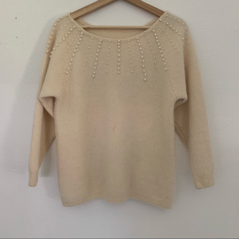 Vintage cashmere sweater with pearl collar detail